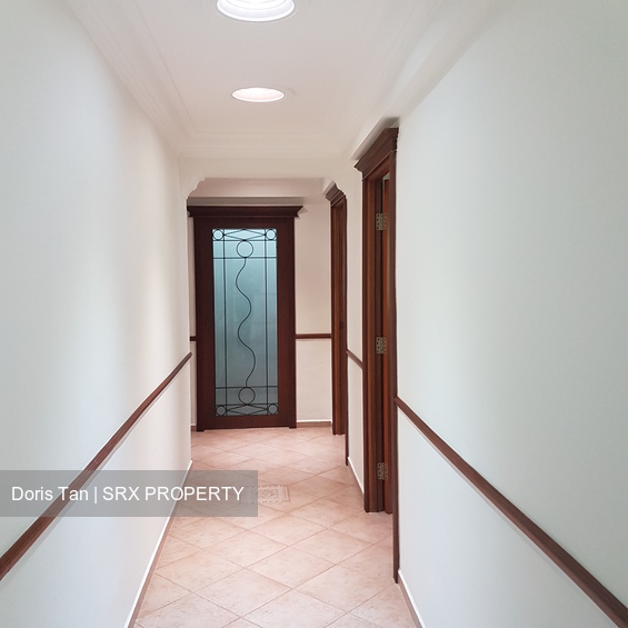 Bukit Batok Central thumbnail photo